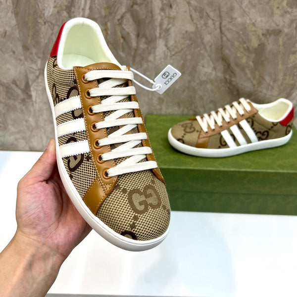 Sneaker da uomo GG x Adidas in tela marrone 525938