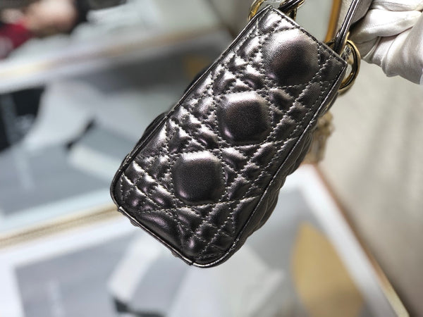 mini lady 17 viola scuro metallizzato in pelle di agnello