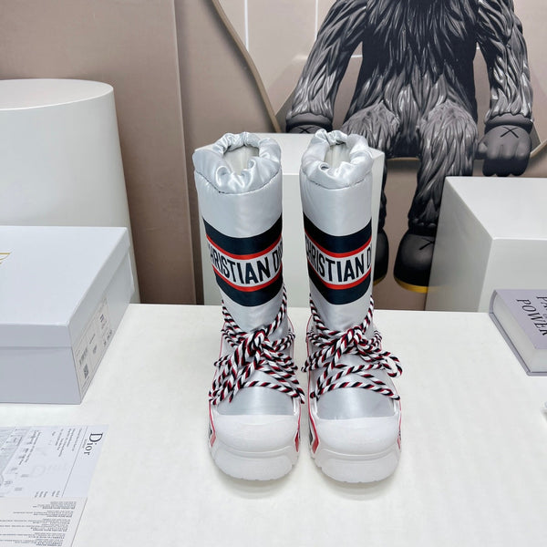 CD Platform Snow Boots White Navy Blue Cowhide Nylon Fabric 539652