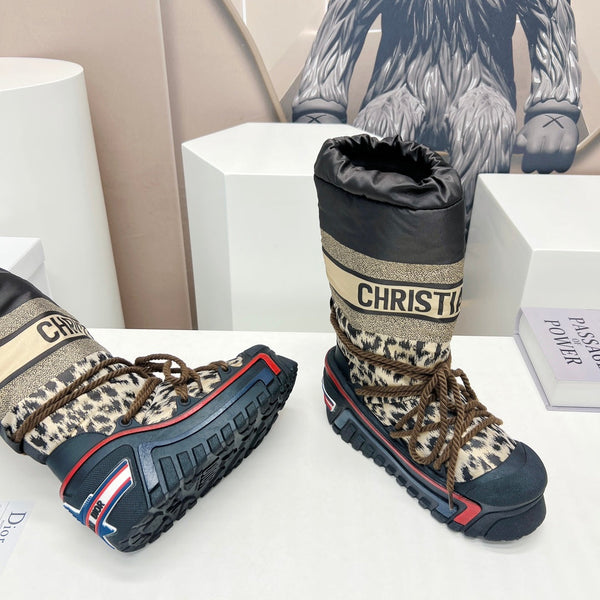 CD Platform Snow Boots Black Beige Cowhide Nylon Fabric 539655