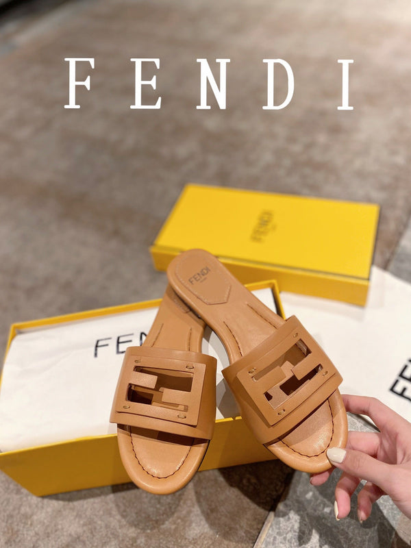 FENDI BAGUETTE SLIDES IN COPPER BROWN LAMBSKIN