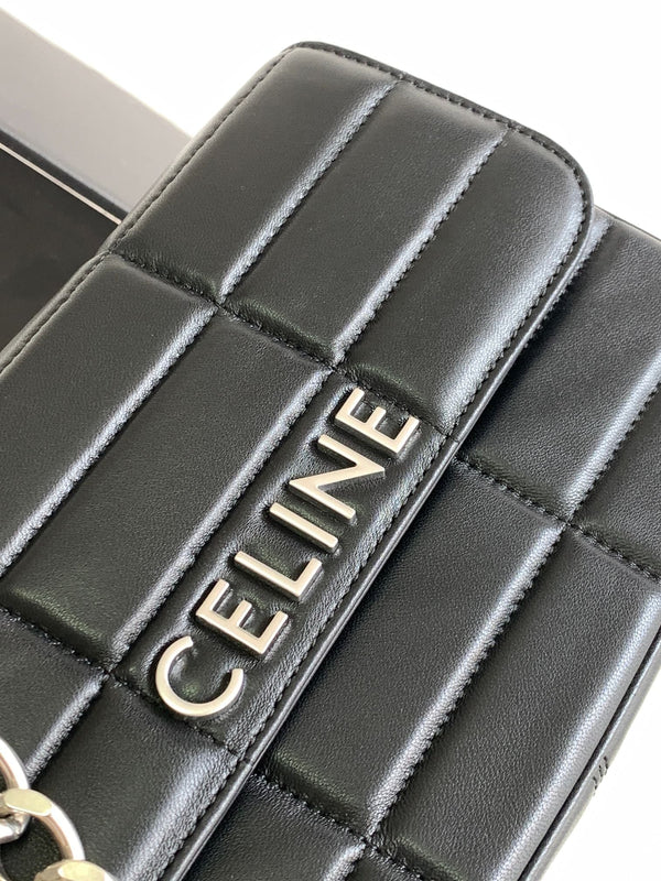 BORSA A TRACOLLA CON CATENA IN PELLE DI AGNELLO NERA TRAPUNTATA MONOCROMATICA 24