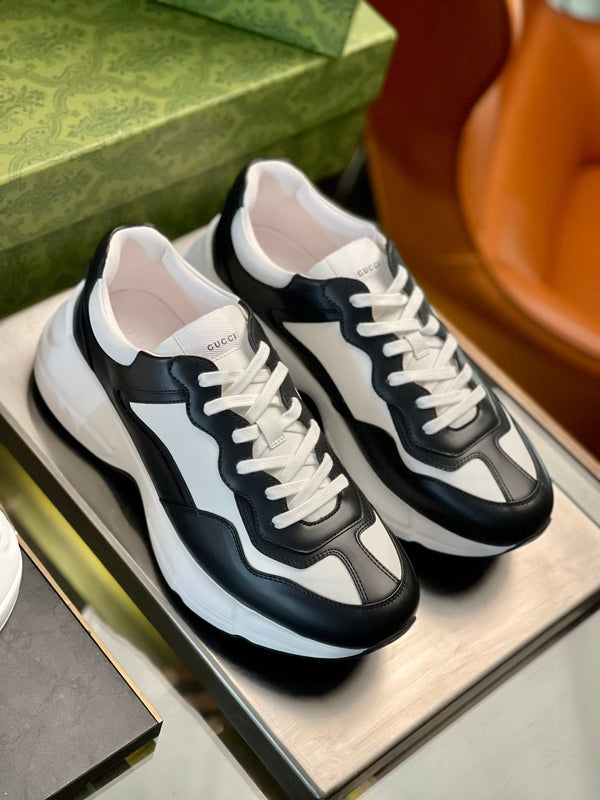 Sneaker GG Rhyton da uomo in pelle di mucca 524505