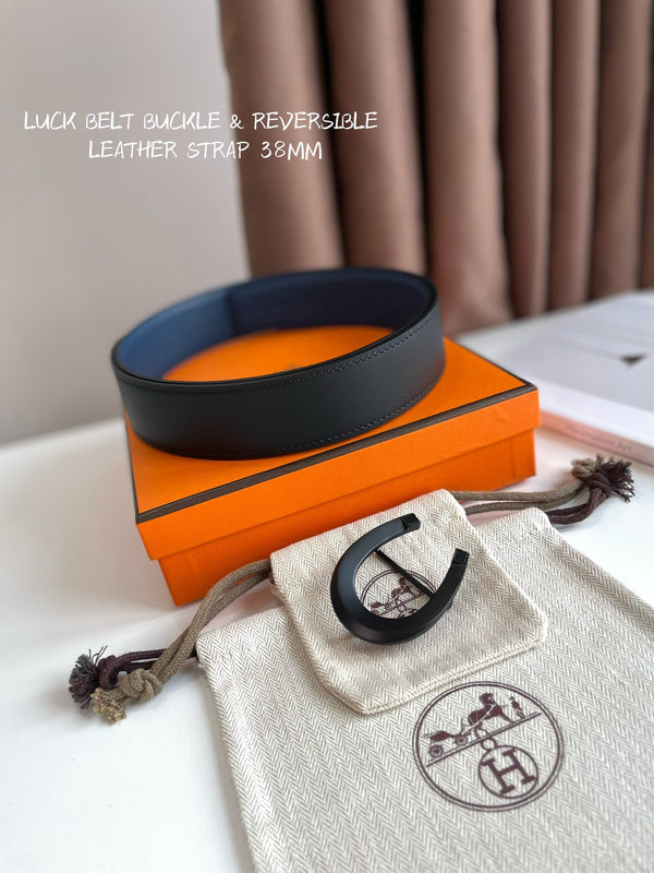 LUCK BELT BUCKLE & REVERSIBLE NAVY BLUE LEATHER STRAP 38MM BLACK HARDWARE