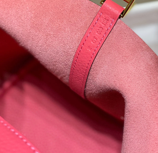 HM PICOTIN LOCK 18 RED PINK TOGO LEATHER