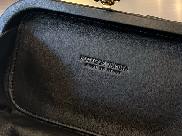 KNOT 19 IN PELLE DI AGNELLO NERA