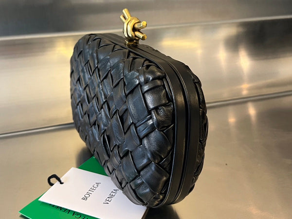 KNOT 19 IN PELLE DI AGNELLO NERA