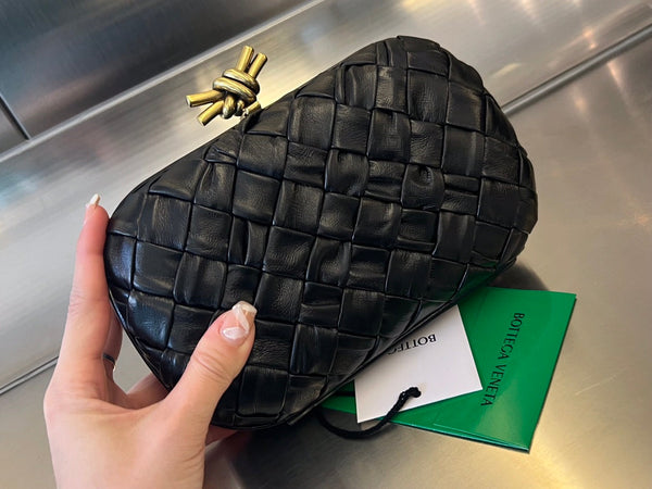 KNOT 19 IN PELLE DI AGNELLO NERA