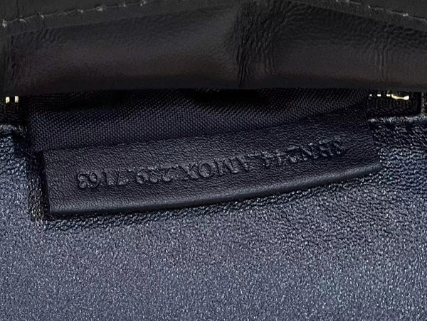 BORSA FENDI PEEKABOO MINI 23 IN PELLE DI VITELLO NERA CON FERRAMENTA ORO