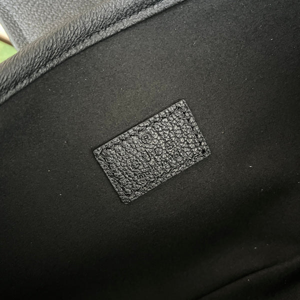 BORSA A TRACOLLA PICCOLA APHRODITE 27 IN PELLE DI VITELLO NERA E FERRAMENTA ORO