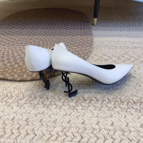 OPYUM BLACK HEEL PUMPS IN WHITE SMOOTH LAMBSKIN