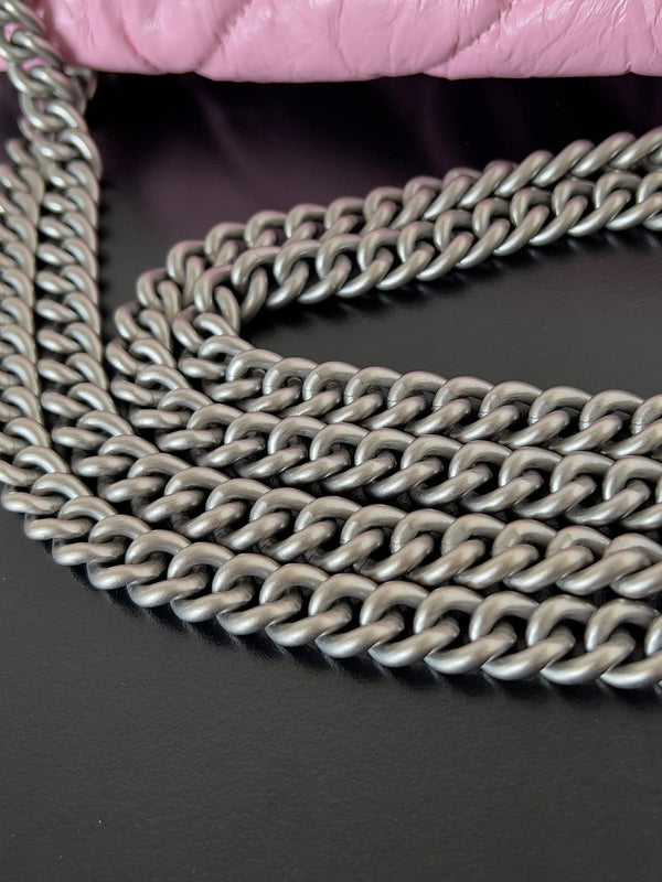 CRUSH CHAINED BAG 32 IN PINK QUILTED CRUSHED CALFSKIN SILVER HARDWARE