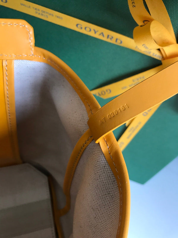 BELLECHASSE BIAUDE PM BAG 36 IN YELLOW GOYARDINE CANVAS AND CALFSKIN TRIM