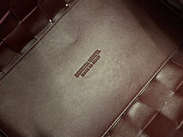 CASSETTA MEDIA DA 28 PELLE D'AGNELLO MARRONE CIOCCOLATO