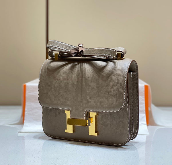 constance 24 etoupe pelle epsom hardware dorato