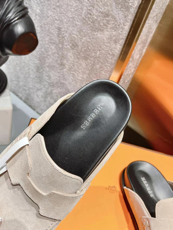 HM Men's Go Mule Beige Suede 686722