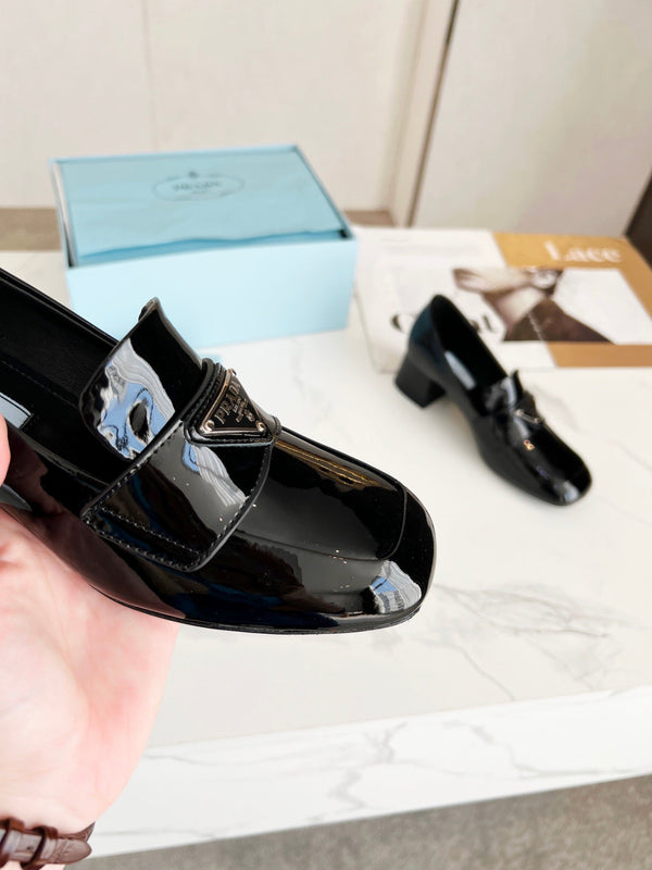 Prad 26S 5.5cm Block Heel Loafers Black Patent Leather 147124