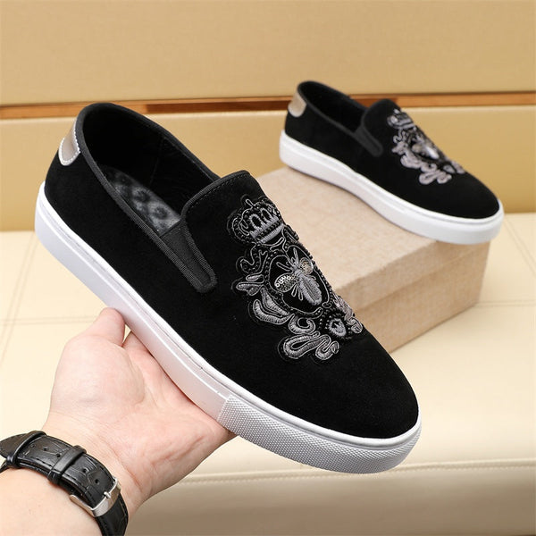 Mocassini slip-on da uomo GG in pelle scamosciata nera 545715