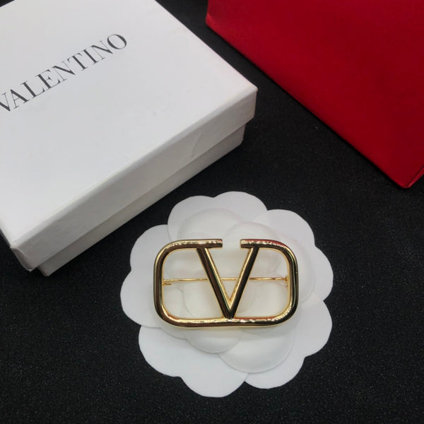 VT Brooch 179139