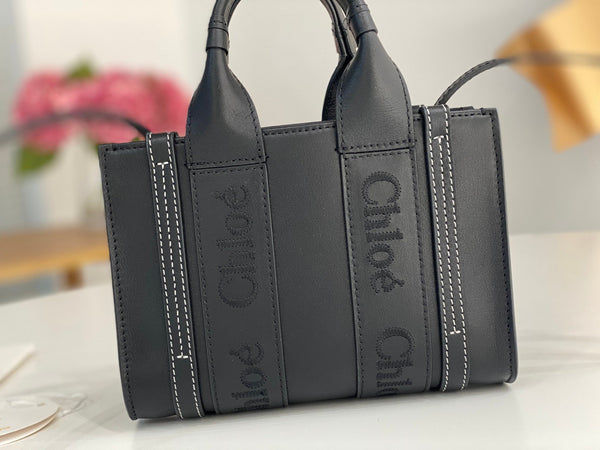 Chloé Woody small tote bag black 26cm calfskin 531235