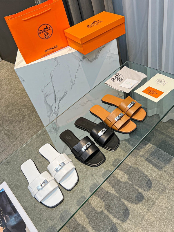 Sandalo Giulia in pelle di vitello nera