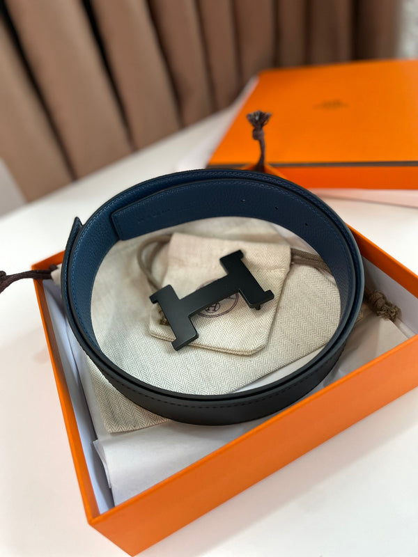 CINTURA HM CONSTANCE CON FIBBIA E CINTURINO REVERSIBILE IN PELLE BLU NAVY E NERO 38 MM