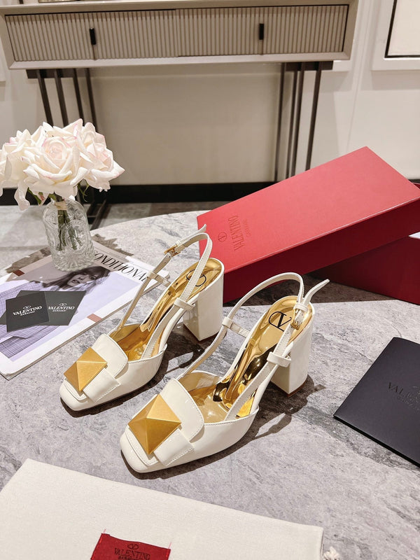 Valentino 25 Slingback High Heels in pelle verniciata