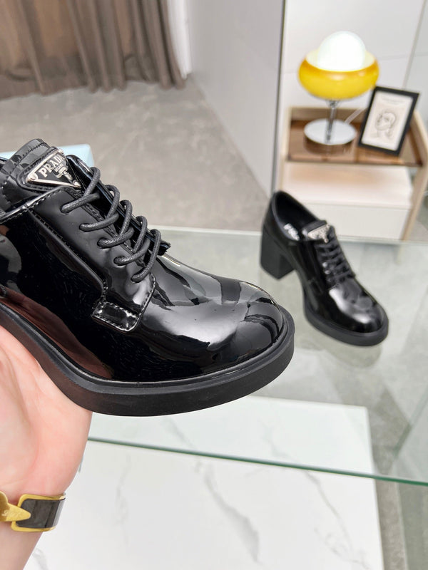 Prad 26S 8cm Lace-Up Block Heel Oxfords Black Patent Leather 147122