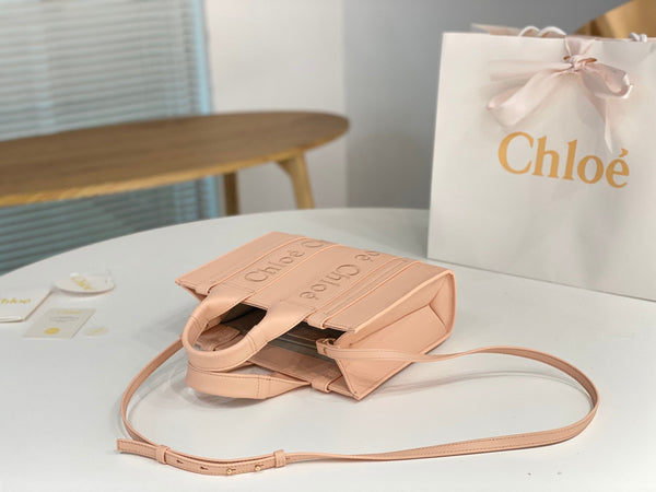 Chloé Woody small tote bag 26cm pink calfskin