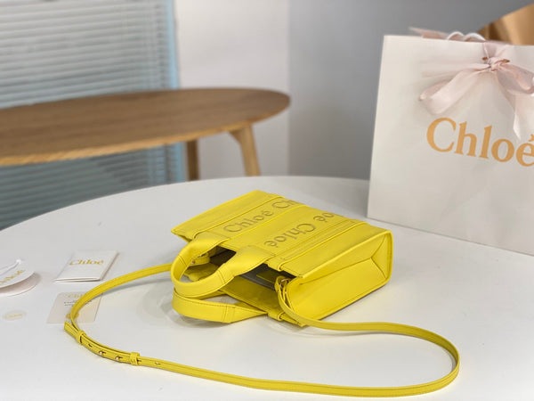 Chloé Woody small tote bag 26cm yellow calfskin