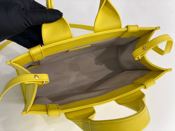 Chloé Woody small tote bag 26cm yellow calfskin