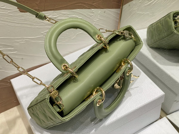 medium lady d-joy 26 pelle di agnello verde