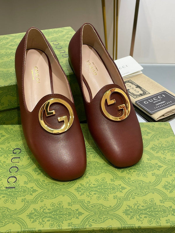 BLONDIE LOGO-PLAQUE LOAFERS IN SYRUP BROWN CALFSKIN