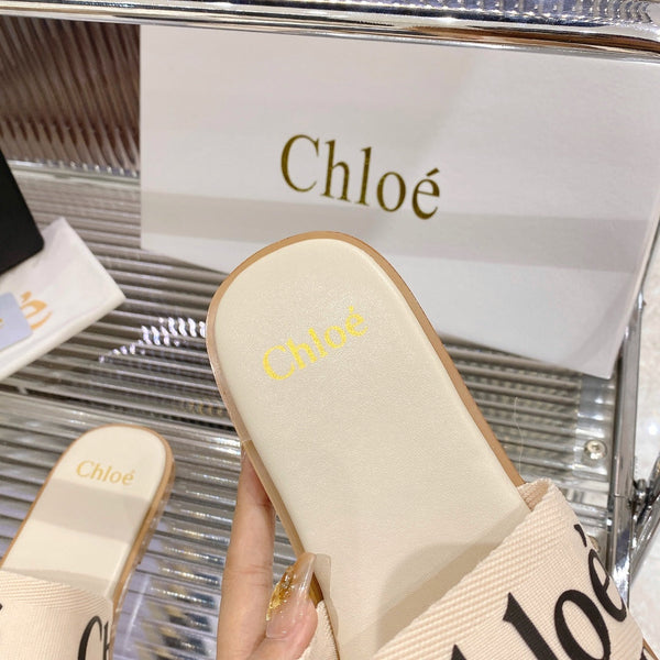 CHLOÉ WOODY SLIPPER IN BEIGE MIX BLACK CANVAS