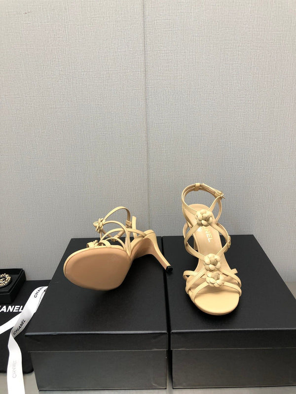 FLORAL HIGH HEEL SANDAL IN SAND YELLOW LAMBSKIN