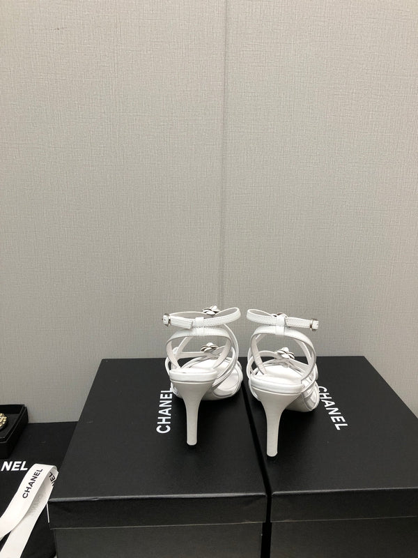 SANDALO CON TACCO ALTO FLOREALE IN PELLE DI AGNELLO BIANCA