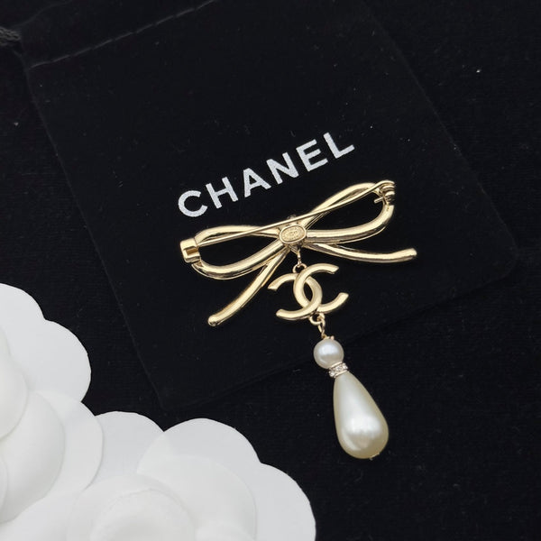 CC Brooch Pink Gold 173221