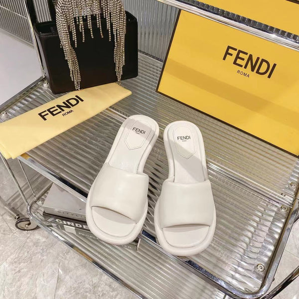 FENDI BAGUETTE SLIDES WOMEN IN WHITE CALFSKIN