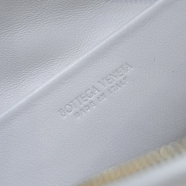 BV LOOP SMALL 23CM PELLE DI VITELLO BIANCA