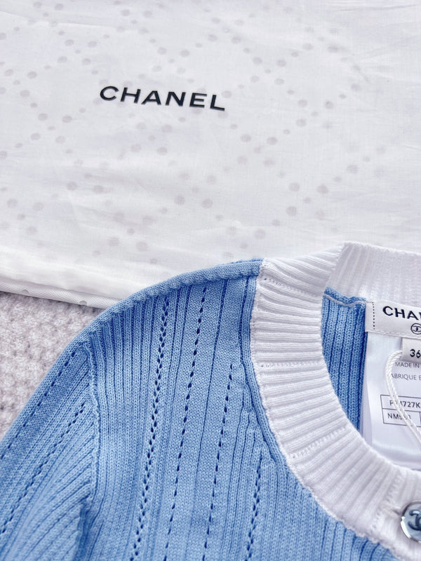 Cardigan en coton bleu CC
