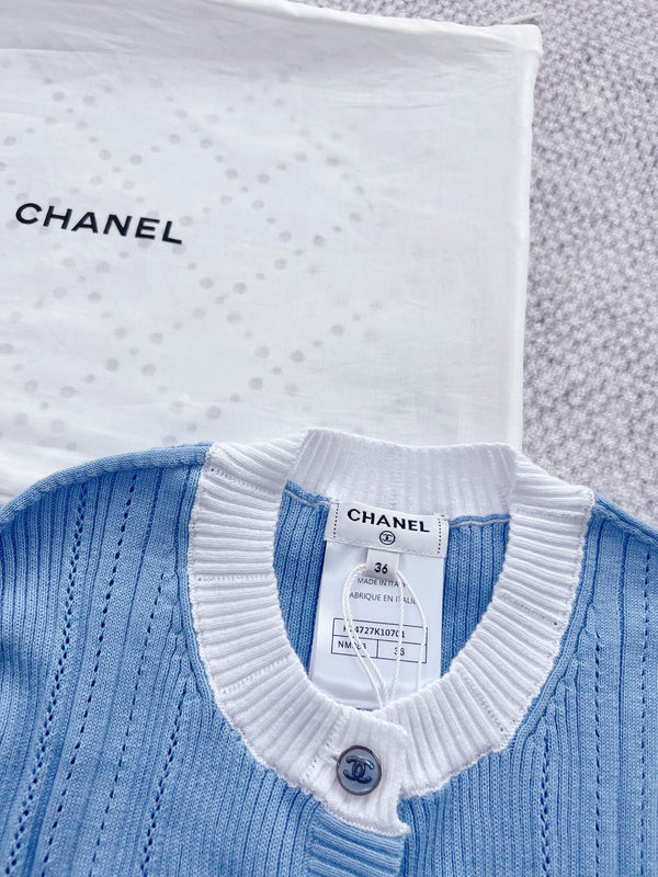 Cardigan en coton bleu CC