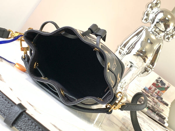 nano noe 13 grigio bicolore nero monogramma hardware dorato