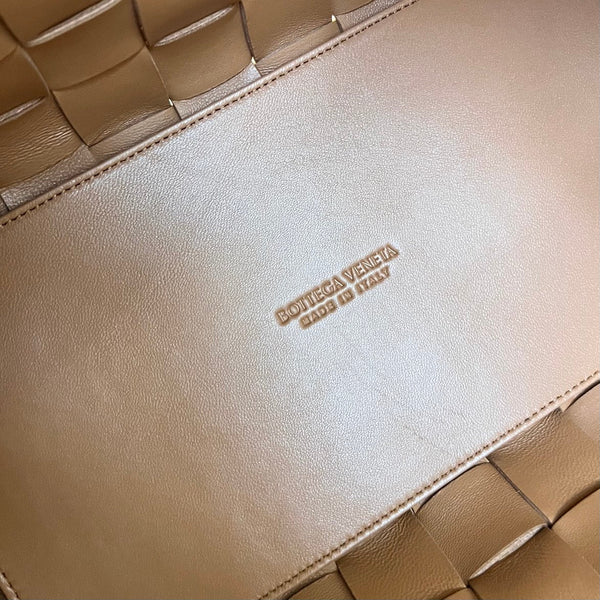 CASSETTA MEDIA DA 28 PELLE D'AGNELLO MARRONE ARACHIDI