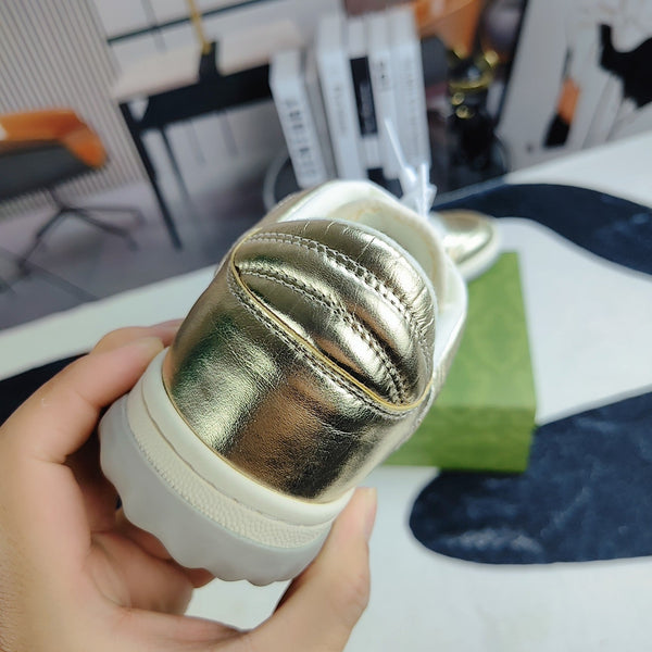 Sneaker GG da uomo MAC80 in pelle di vacchetta dorata 523617