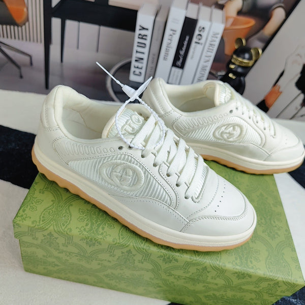 Sneaker GG da uomo MAC80 in pelle di vacchetta bianca 523616