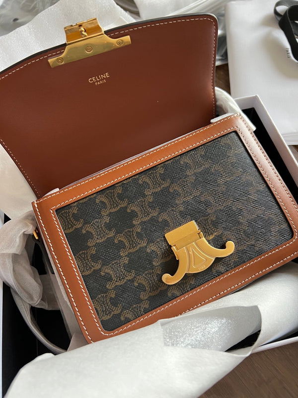 TEEN TRIOMPHE 18.5 TAN MONOGRAM CANVAS VITELLO MARRONE