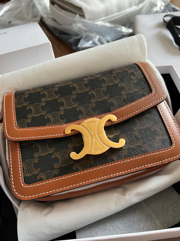 TEEN TRIOMPHE 18.5 TAN MONOGRAM CANVAS VITELLO MARRONE