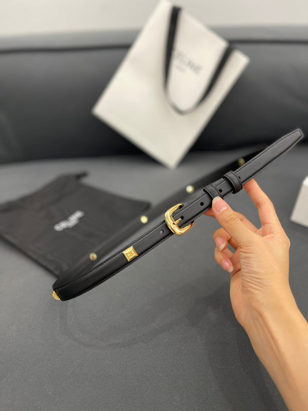 CL SMALL 18 MM TRIOMPHE BELT IN TAURILLON BLACK LEATHER GOLD HARDWARE