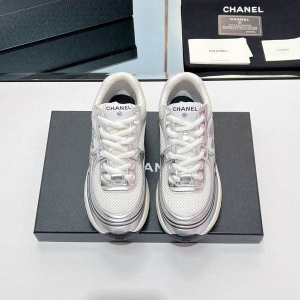 Sneaker CC in tessuto a rete bianco 149795