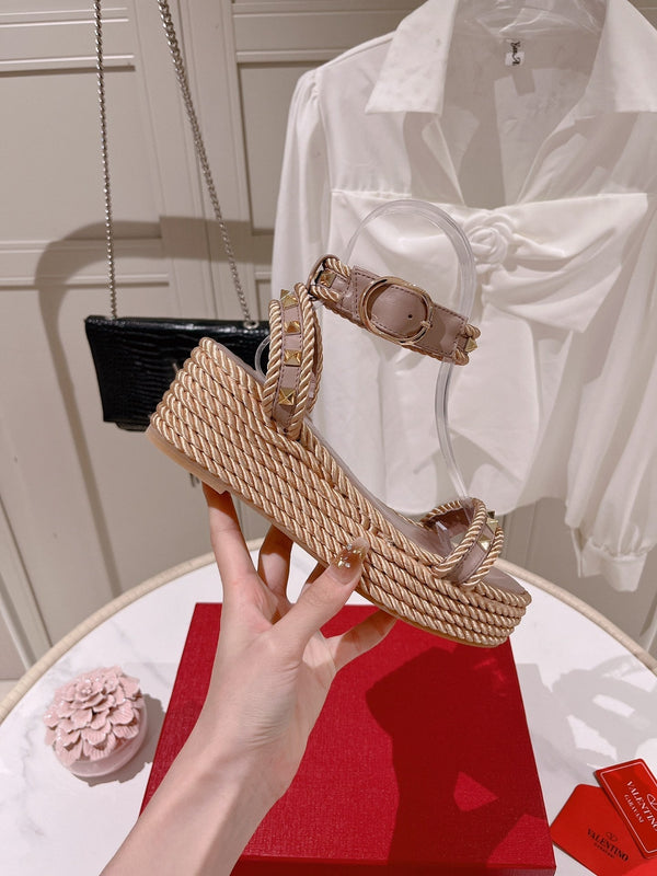 VT Rockstud Platform Sandals 65mm Pink Nude Espadrilles Calfskin 521310